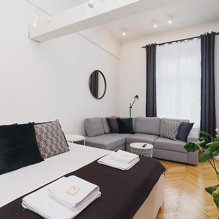 Апартаменты Kazimierz District - Miodowa 32 Street Краков Экстерьер фото